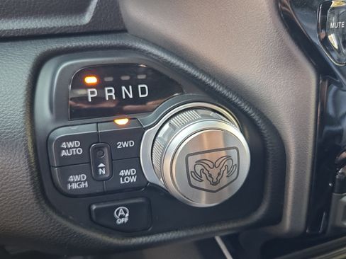 Used 2020 RAM 1500 Laramie AWD/4WD image 20
