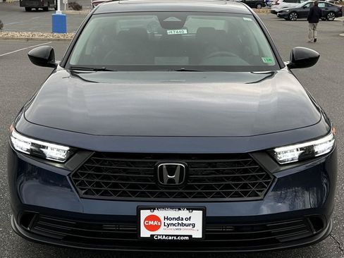 Used 2025 Honda Accord SE image 8