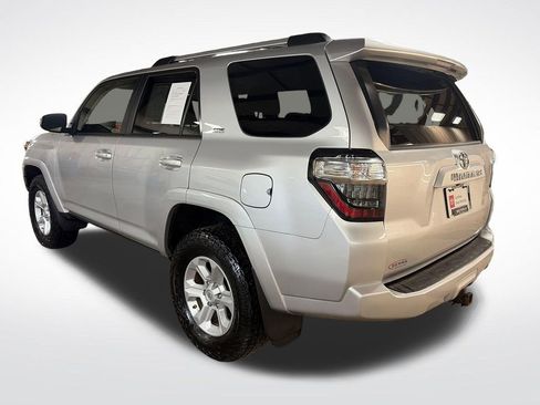 Certified 2020 Toyota 4Runner SR5 Premium AWD/4WD image 3
