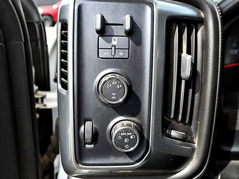 Used 2015 Chevrolet Silverado 3500 LTZ image 19