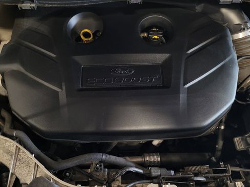 Used 2017 Ford Escape Titanium w/ Equipment Group 301A image 30