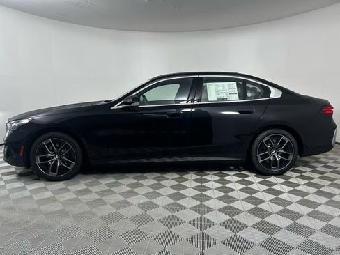 New 2026 BMW 540i xDrive w/ Executive Package image 4