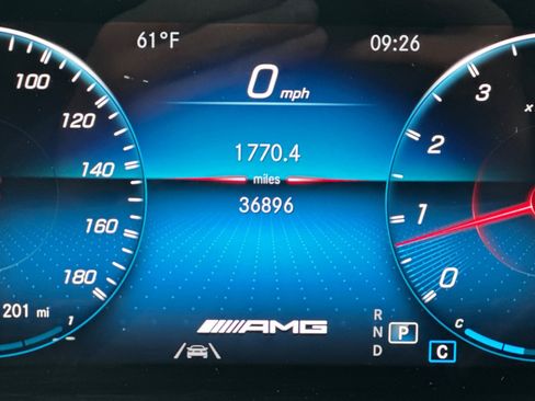 Used 2023 Mercedes-Benz GLB 35 AMG 4MATIC image 26