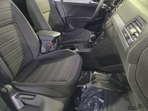 Certified 2023 Volkswagen Tiguan S FWD image 17