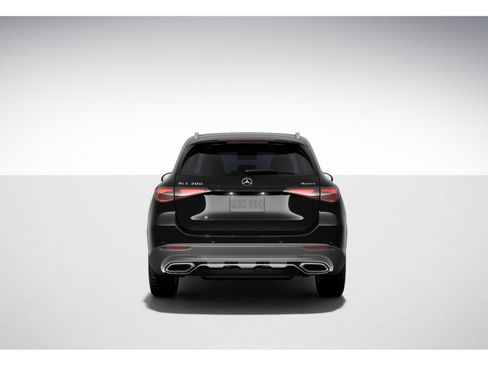 Used 2023 Mercedes-Benz GLC 300 4MATIC image 11