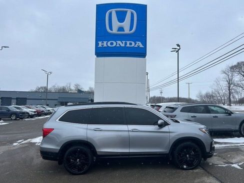 Used 2022 Honda Pilot Special Edition image 1