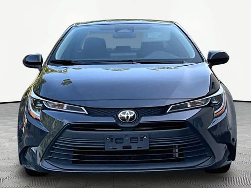 Certified 2025 Toyota Corolla LE FWD image 4