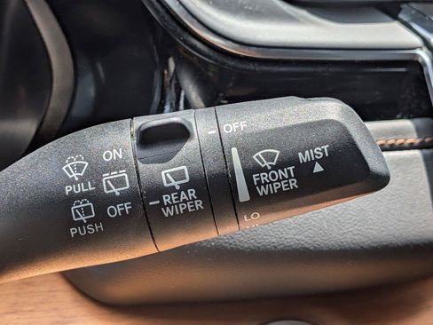 Used 2023 Jeep Grand Cherokee L Summit AWD/4WD image 23