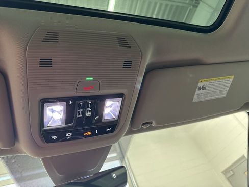 New 2026 Volkswagen Atlas SE AWD/4WD image 37