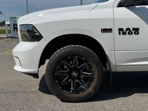 Used 2016 RAM 1500 Express w/ Popular Equipment Group AWD/4WD image 31
