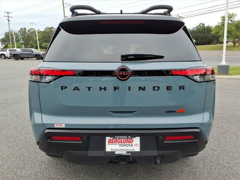 Used 2026 Nissan Pathfinder Rock Creek w/ Rock Creek Premium Package AWD/4WD image 12