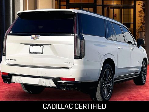 Certified 2024 Cadillac Escalade ESV V w/ Heavy-Duty Trailer Package AWD/4WD image 6