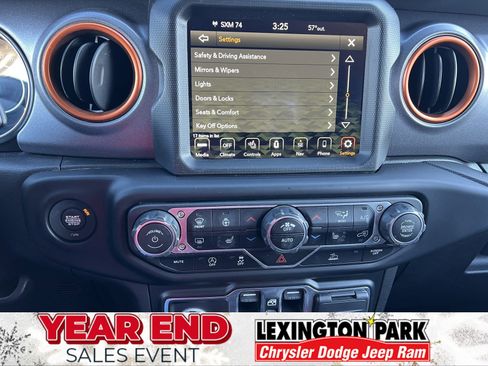 Used 2021 Jeep Gladiator Mojave image 19