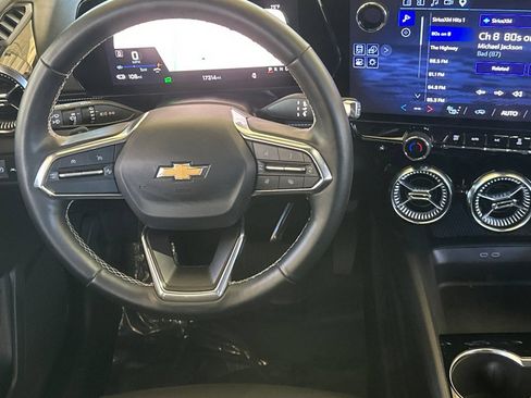 Used 2024 Chevrolet Blazer EV LT AWD/4WD image 16