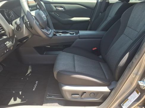 Used 2026 Nissan Rogue SV w/ Cold Weather Package AWD/4WD image 11