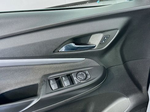 Used 2023 Chevrolet Bolt EUV LT FWD image 17