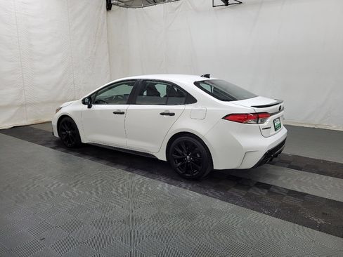 Used 2021 Toyota Corolla SE w/ Carpet Mat Package (TMS) image 3