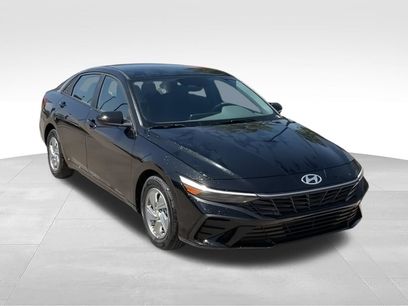 New 2026 Hyundai Elantra SE