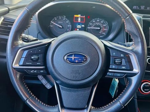 Used 2020 Subaru Crosstrek 2.0i Premium image 12
