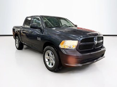 Used 2017 RAM 1500 Express image 3