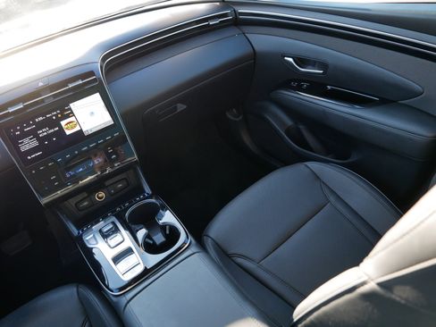 Certified 2023 Hyundai Tucson Limited image 11