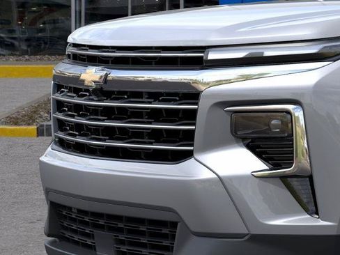 New 2027 Chevrolet Traverse LT w/ Sun and Wheel Package AWD/4WD image 13