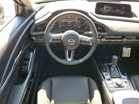 Certified 2025 MAZDA CX-30 AWD 2.5 S w/ Preferred Package image 12