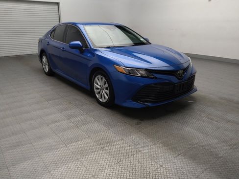 Used 2020 Toyota Camry LE FWD image 13