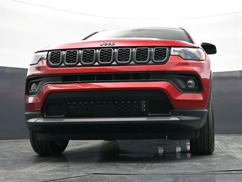 New 2026 Jeep Compass Latitude image 30