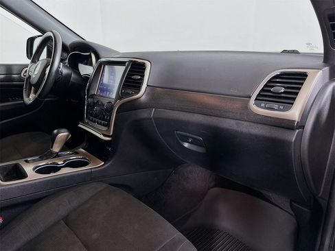 Used 2017 Jeep Grand Cherokee Laredo w/ Quick Order Package 23E image 27