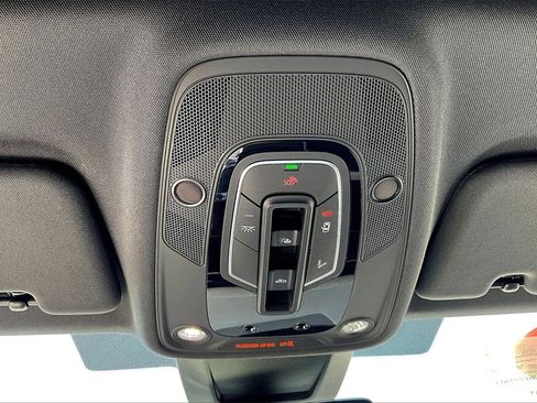 Certified 2025 Audi Q8 Prestige w/ Prestige Package image 28