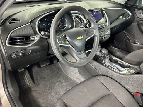 Used 2022 Chevrolet Malibu LS w/ Driver Confidence Package II FWD image 18