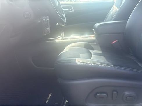 Used 2019 Nissan Pathfinder Platinum FWD image 13