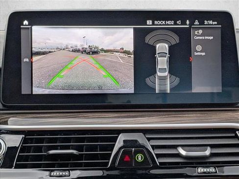 Used 2023 BMW 540i w/ Premium Package image 14