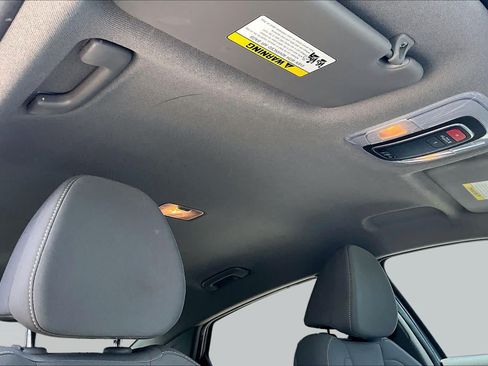 Used 2022 Hyundai Elantra SEL w/ Preferred Accessory Package FWD image 13