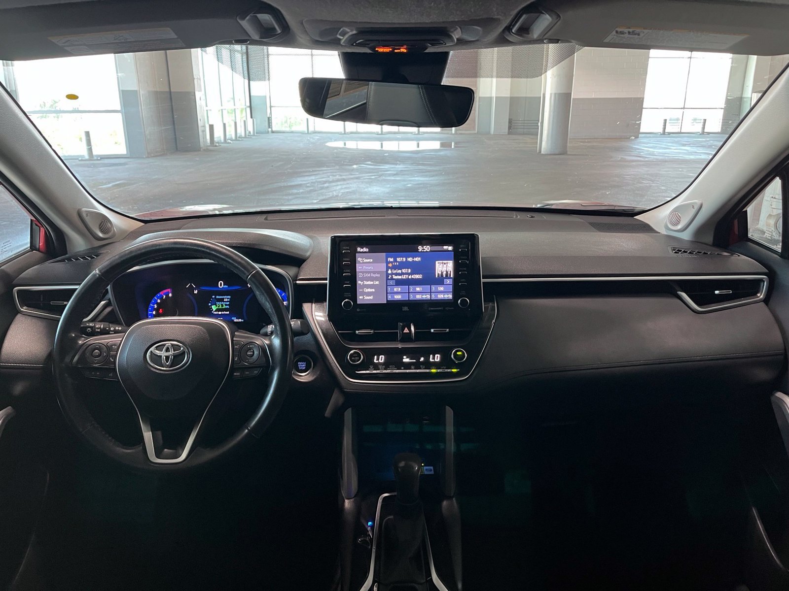 Used 2022 Toyota Corolla Cross XLE w/ Convenience Package AWD/4WD image 38