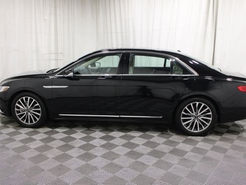 Used 2017 Lincoln Continental Select FWD image 34