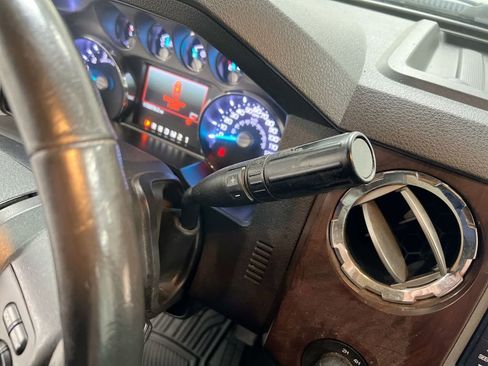 Used 2011 Ford F250 Lariat image 18