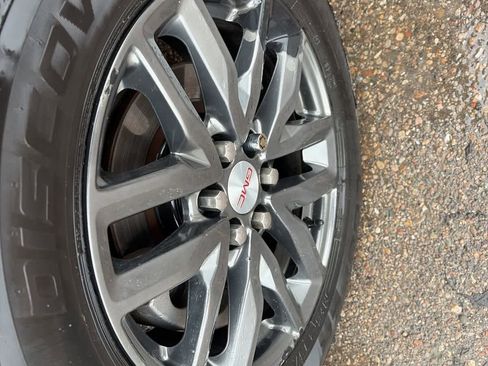 Used 2019 GMC Acadia SLT image 7