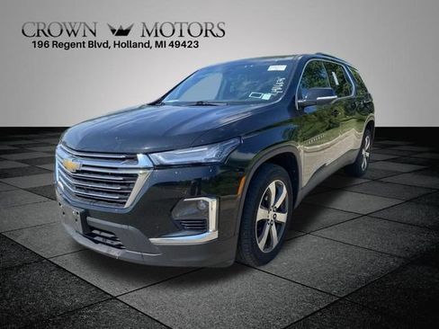 Used 2023 Chevrolet Traverse LT w/ LT Premium Package AWD/4WD image 9