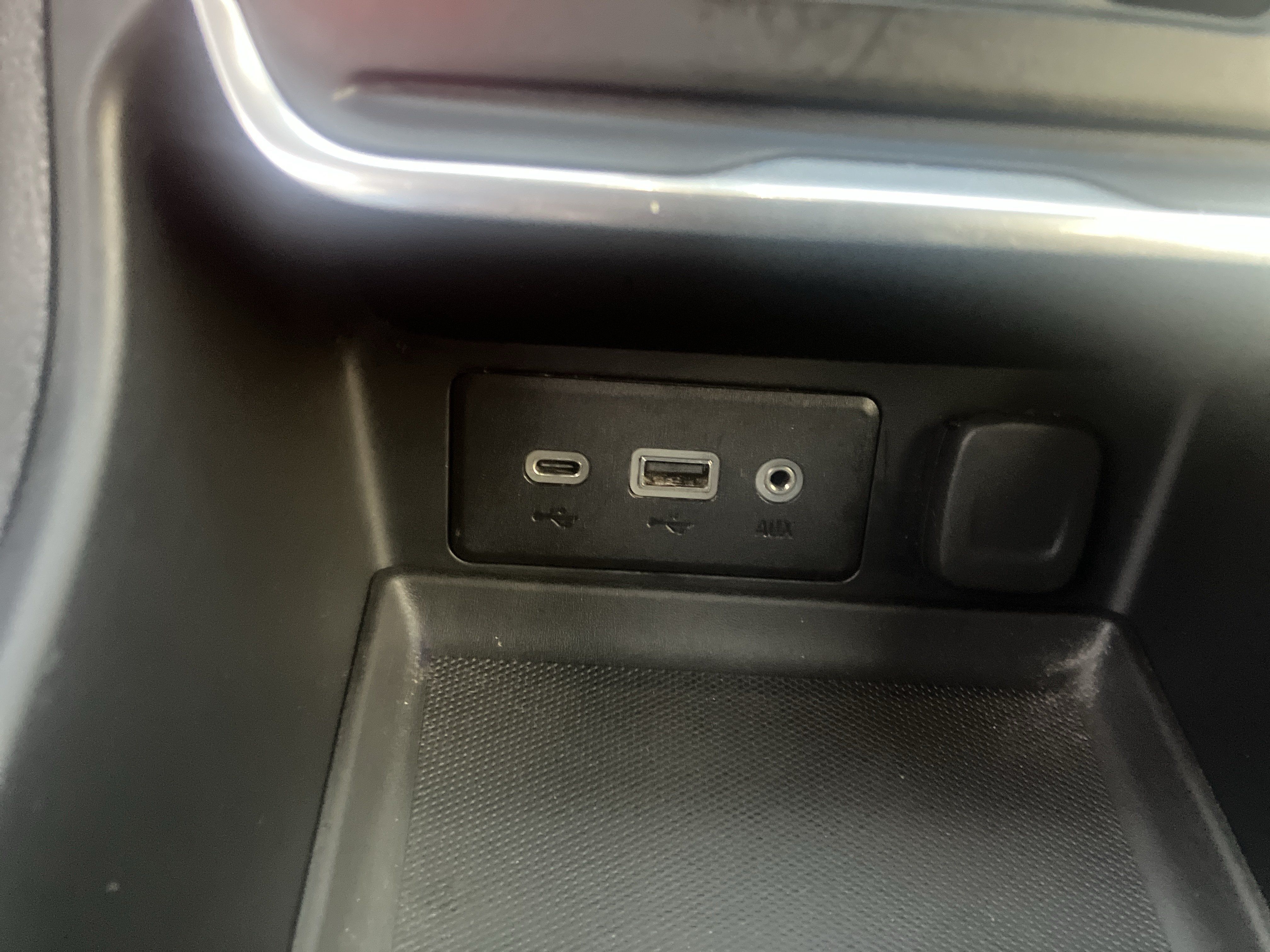 Used 2020 GMC Terrain SLE FWD image 25