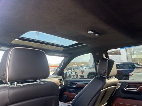 Used 2024 GMC Sierra 1500 Denali Ultimate image 14