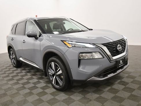 Used 2023 Nissan Rogue SL w/ SL Premium Package image 10