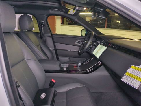 New 2026 Land Rover Range Rover Velar S AWD/4WD image 30
