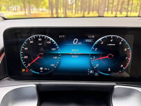 Used 2022 Mercedes-Benz GLB 250 image 26