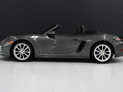 Used 2021 Porsche 718 Boxster w/ Premium Package RWD image 34