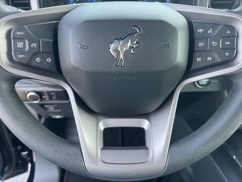 New 2025 Ford Bronco 4-Door AWD/4WD image 9