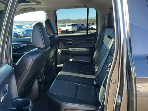 Used 2023 Honda Ridgeline RTL-E image 23