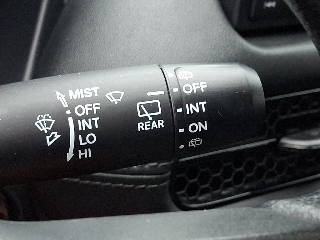 Used 2024 Honda HR-V LX image 28
