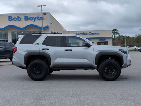 Used 2025 Toyota 4Runner TRD Off-Road Premium image 2